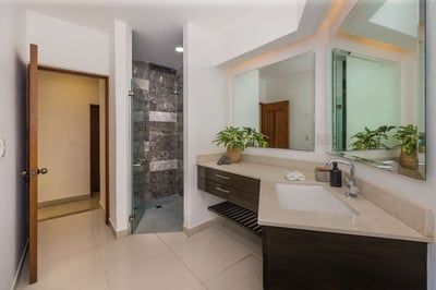 Luxury Villa Photo #62