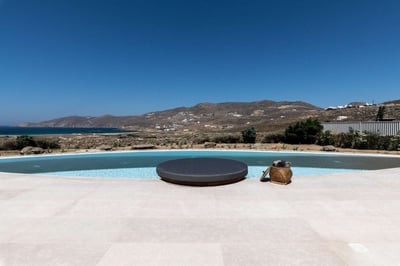 Luxury Villa Photo #23