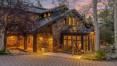 Luxury Villa Photo #3