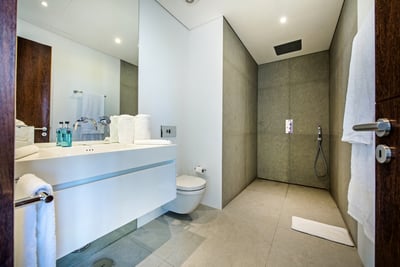 Luxury Villa Photo #26