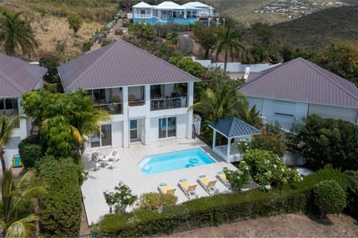 Happy Bay,Blue Sailing