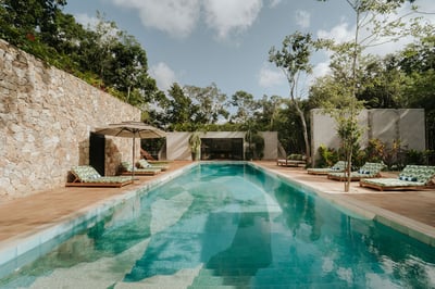 Luxury Villa Photo #2