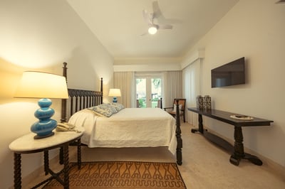 Luxury Villa Photo #20