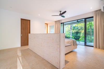Luxury Villa Photo #51