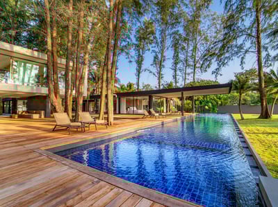 Luxury Villa Photo #11