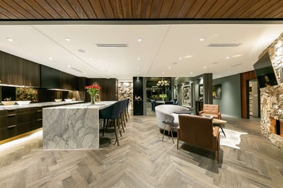 Luxury Villa Photo #23