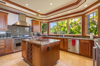 Luxury Villa Photo #7