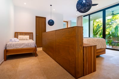 Luxury Villa Photo #41