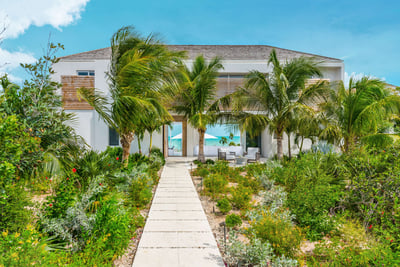Luxury Villa Photo #5