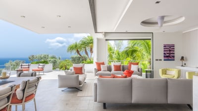Luxury Villa Photo #18