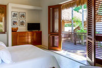Luxury Villa Photo #30