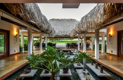 Luxury Villa Photo #15