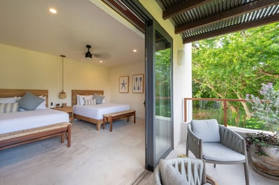 Luxury Villa Photo #42