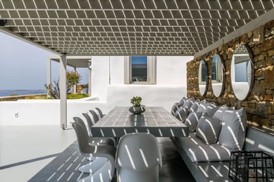 Luxury Villa Photo #30