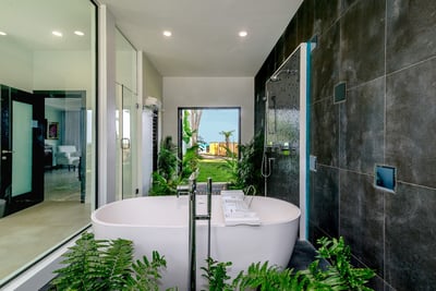 Luxury Villa Photo #36