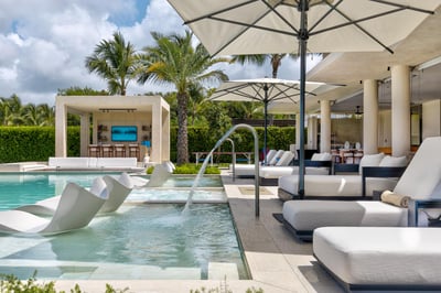 Luxury Villa Photo #4