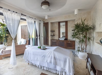 Luxury Villa Photo #46