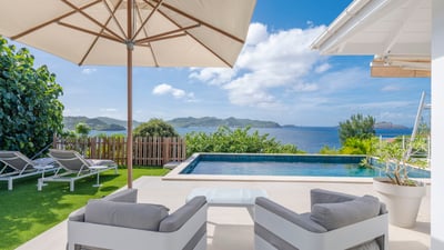 Luxury Villa Photo #9