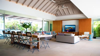 Living Area: Expansive living area opening onto the terrace. Air-conditioning, HD-TV, Dish Network, 