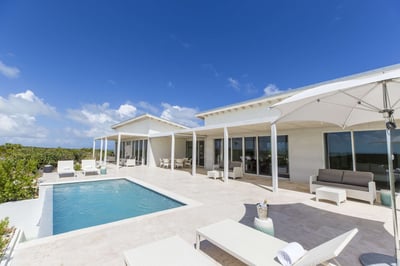 Luxury Villa Photo #3