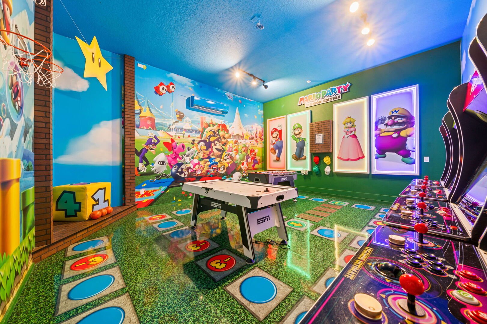 The Luxurious Bear's Den Estate