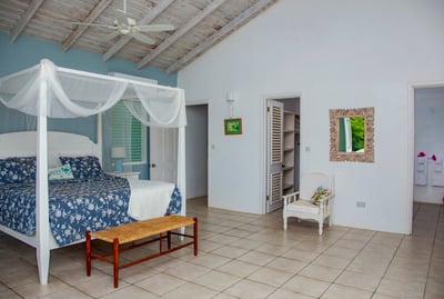 Luxury Villa Photo #42