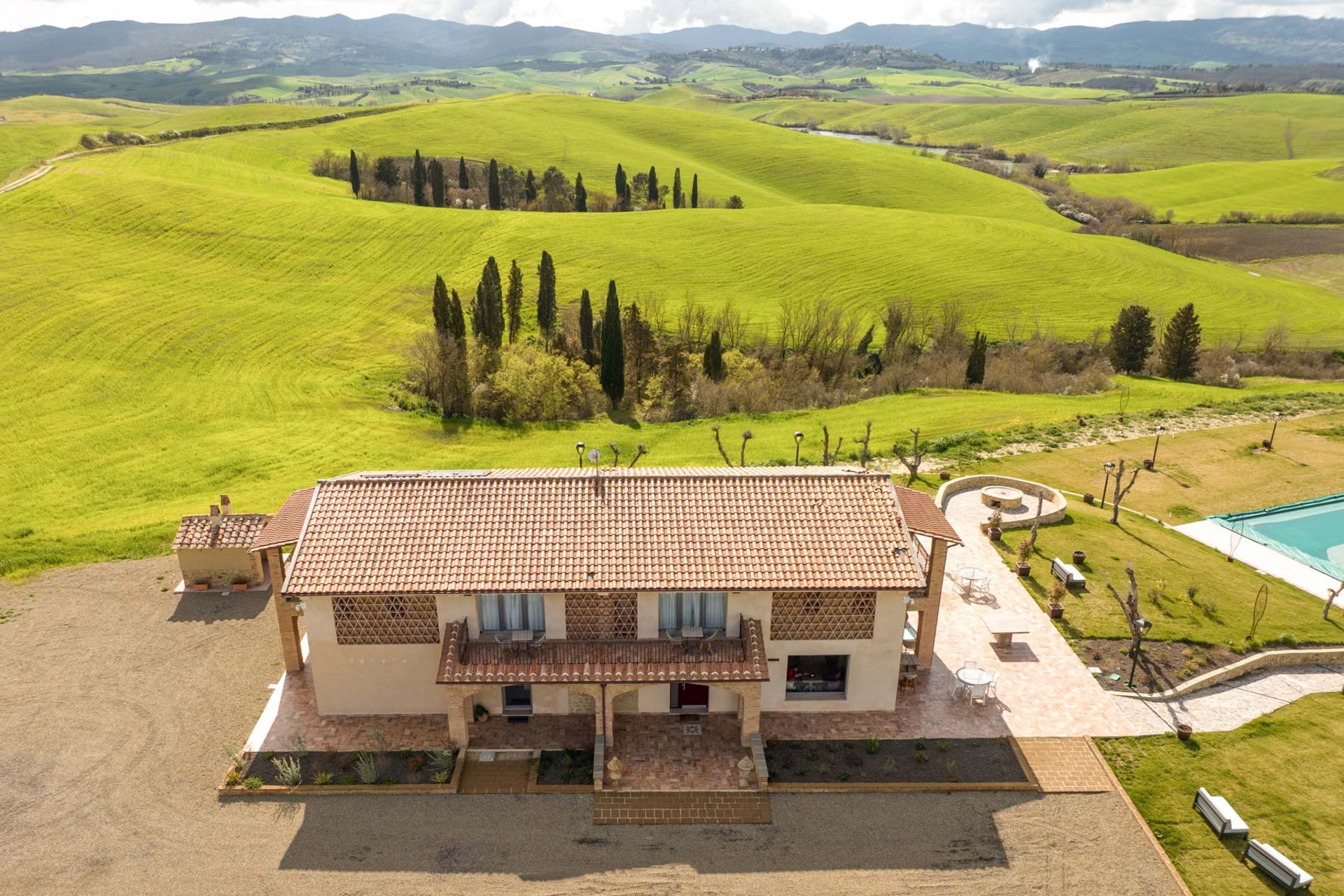 Volaria - 2