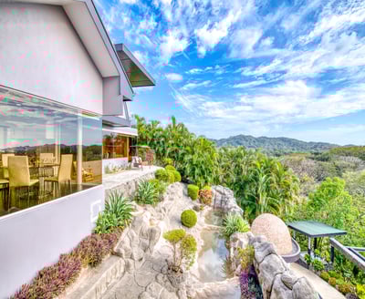 Luxury Villa Photo #2