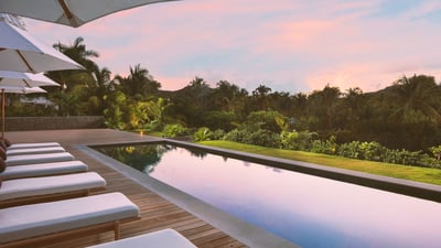 Luxury Villa Photo #9