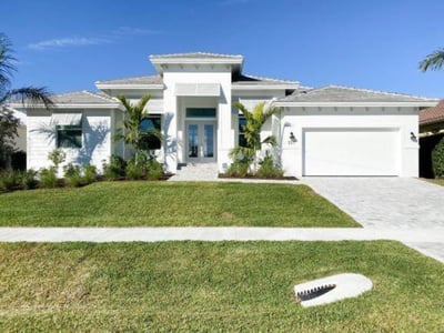 Luxury Villa Photo #17