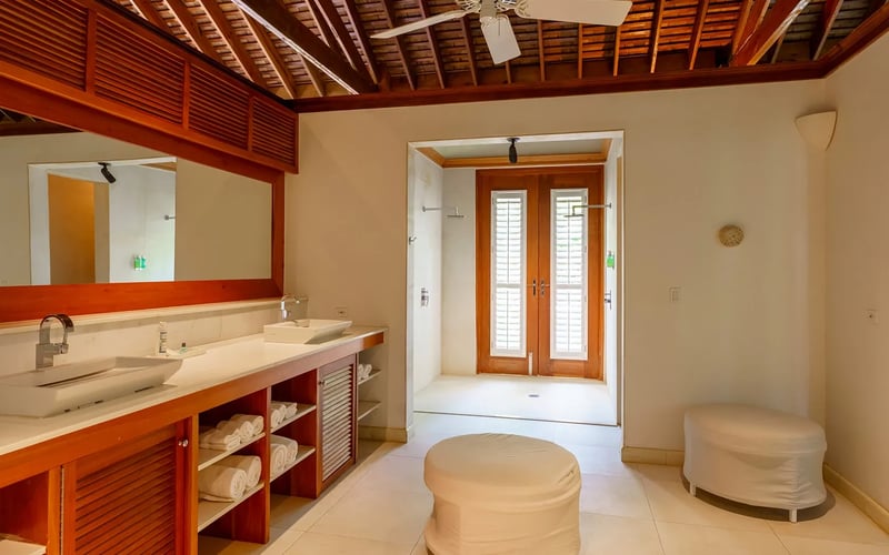 Seagrape Villa