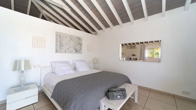 Luxury Villa Photo #42