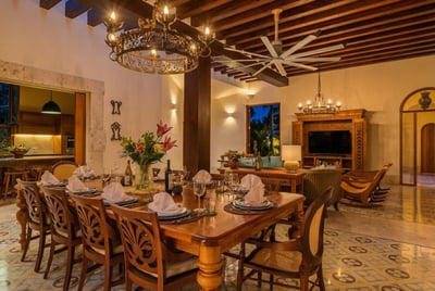 Luxury Villa Photo #13