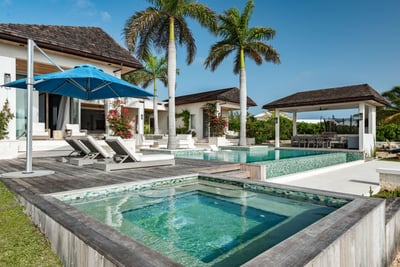 Luxury Villa Photo #11