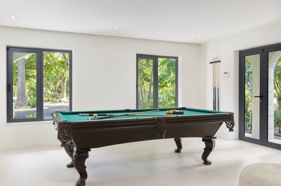 Luxury Villa Photo #26