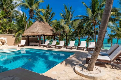 Luxury Villa Photo #10