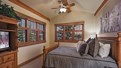 2nd Queen Bedroom