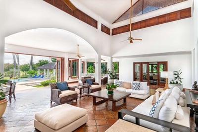 Luxury Villa Photo #24