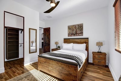 Luxury Villa Photo #35