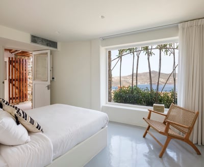 Luxury Villa Photo #25