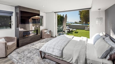 Luxury Villa Photo #38