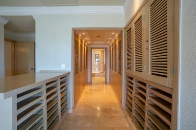 Luxury Villa Photo #53