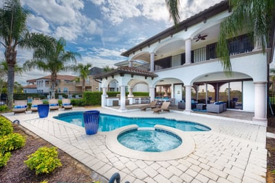 Luxury Villa Photo #8