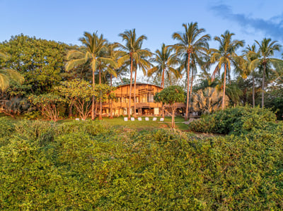 Luxury Villa Photo #11