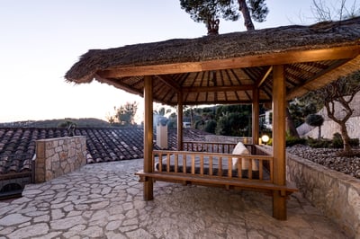 Luxury Villa Photo #5