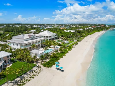 Luxury Villa Photo #2