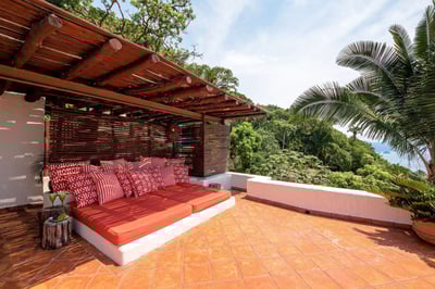 Luxury Villa Photo #8