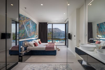 Luxury Villa Photo #68
