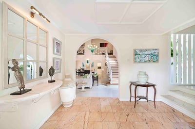 Luxury Villa Photo #14