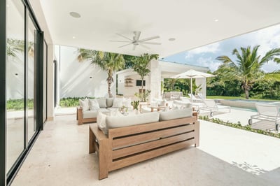 Luxury Villa Photo #36